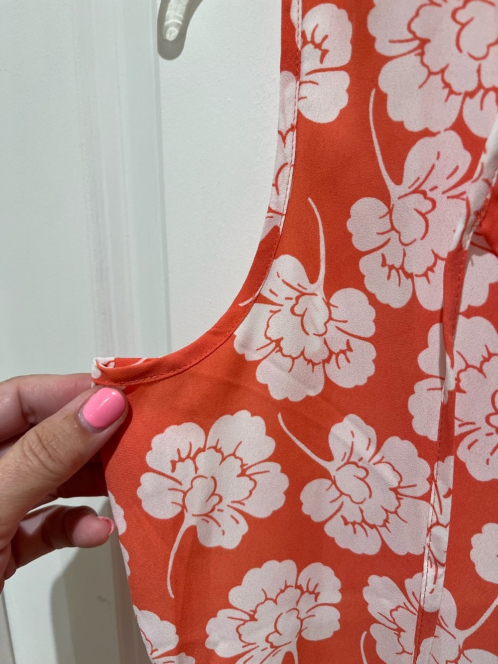 NWT LOFT Coral-White Floral Peplum Tank - Picture 3 of 6